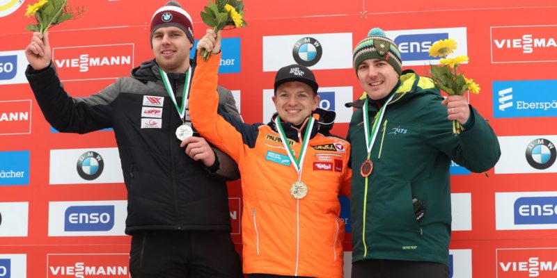 Podium1 (klein) Podium1 (klein)