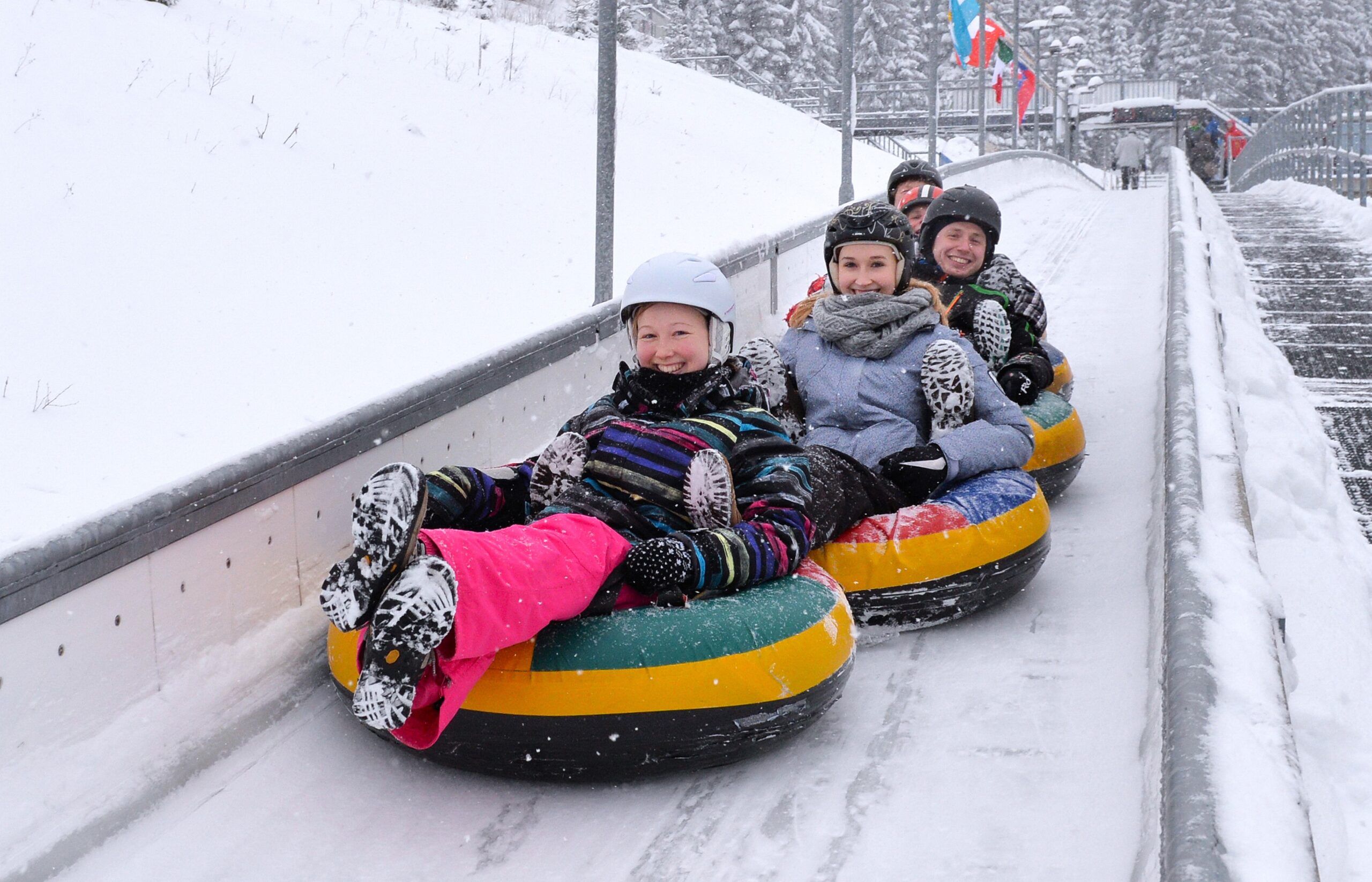 Eistubing in Bobbahn Altenberg 
Foto: Egbert Kamprath